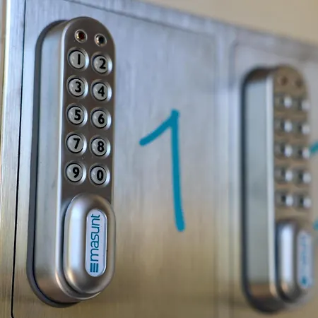 Riva - By Obiettivo 招待所 3*