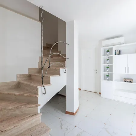 招待所 Riva - By Obiettivo 布多尼