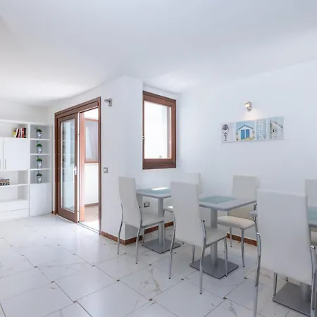 Riva - By Obiettivo 招待所 布多尼