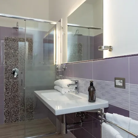 Riva - By Obiettivo 布多尼